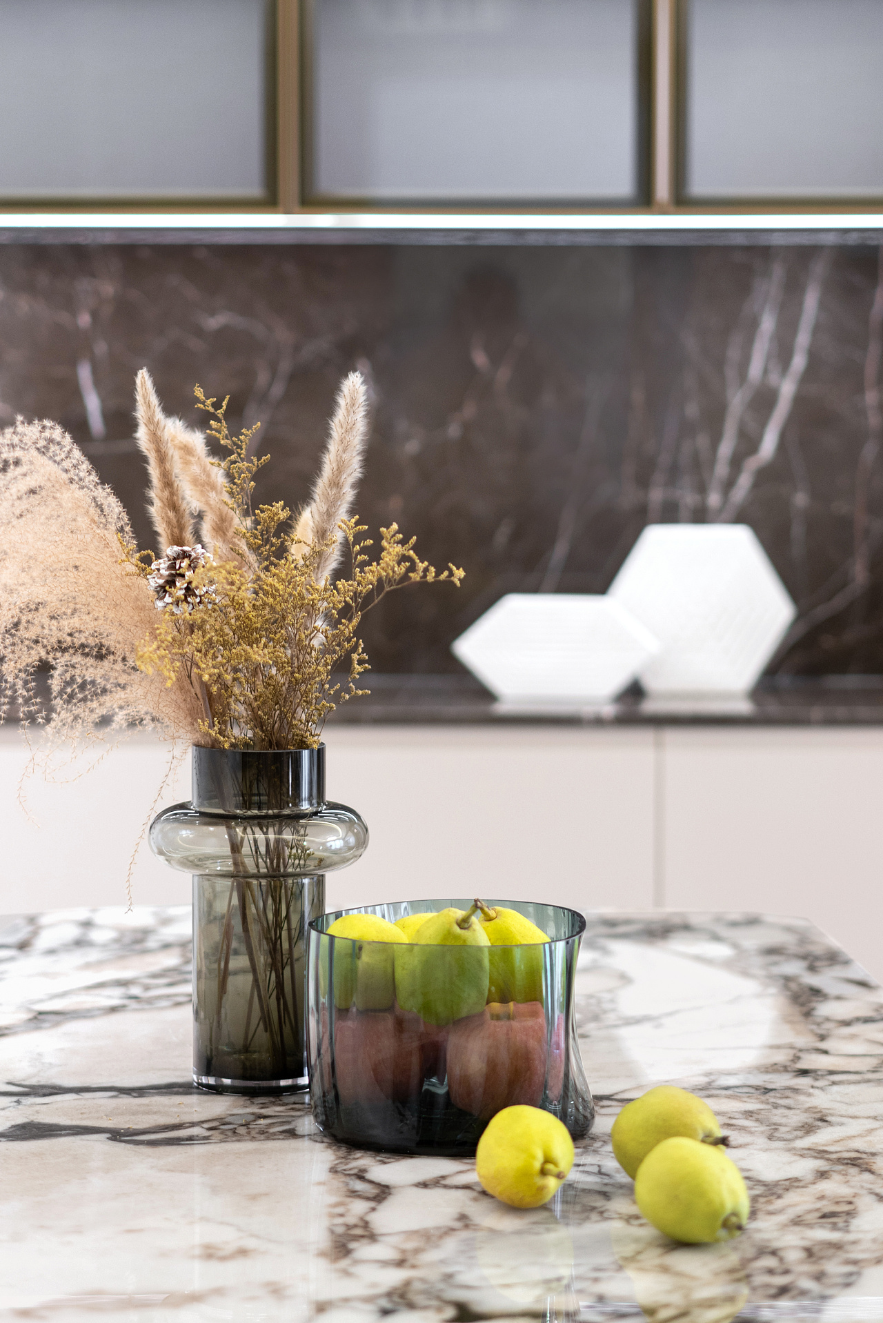 現(xiàn)代時(shí)尚，質(zhì)感輕奢